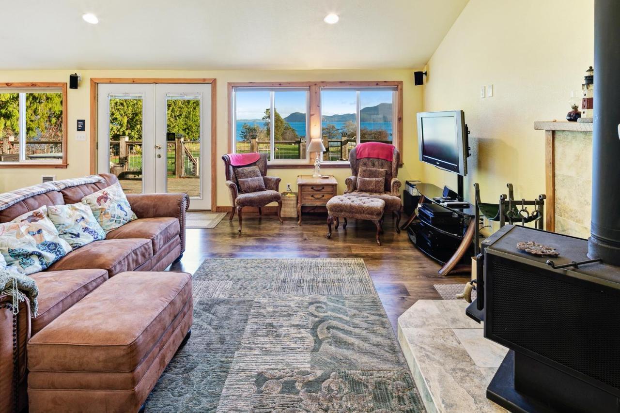 Obstruction Pass Cottage Olga Экстерьер фото